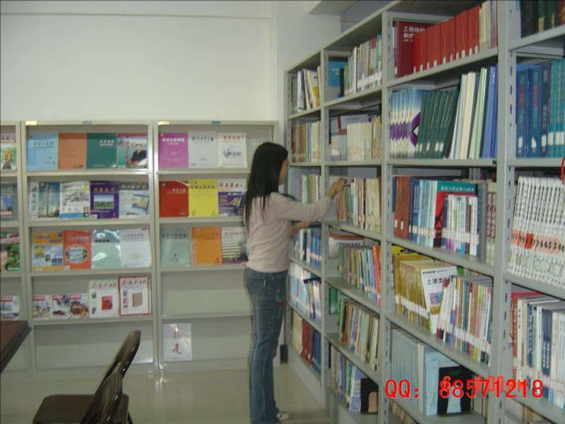 院校圖書館書架